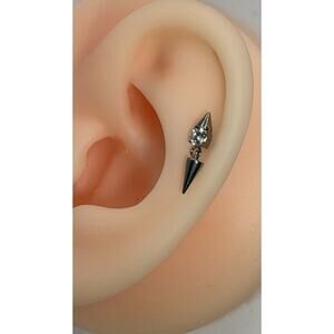 Titanium Cone Labret Stud Earring CZ flat back Silver Cartilage Lobe 18g 1.2mm